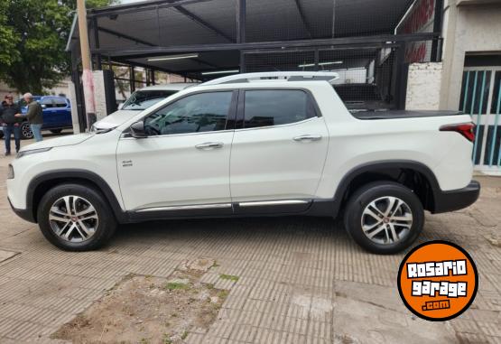 Camionetas - Fiat Toro volcano 2.0 At9 2017 Diesel 119000Km - En Venta