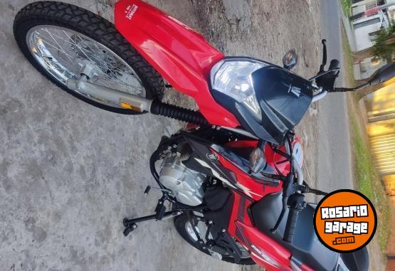 Motos - Suzuki NK 150 2023 Nafta 4500Km - En Venta