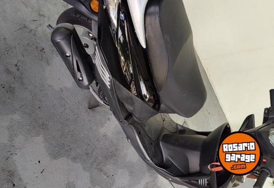 Motos - Corven Expert dot 150 2022 Nafta 17800Km - En Venta