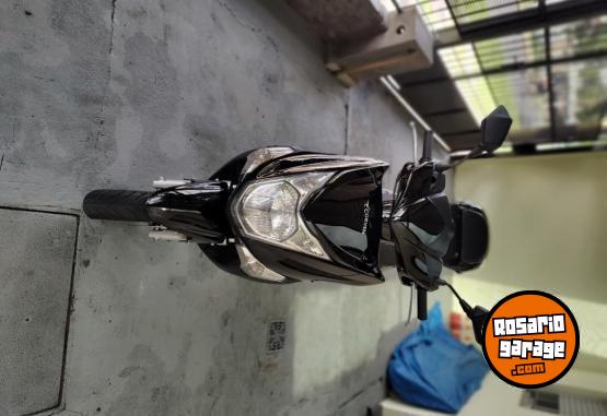 Motos - Corven Expert dot 150 2022 Nafta 17800Km - En Venta