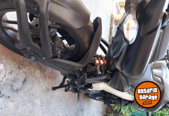 Motos - Bajaj Rouser ns200 2023 Nafta 5555Km - En Venta