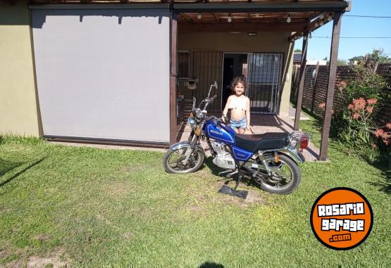 Motos - Suzuki Gn125 2011 Nafta 9700Km - En Venta