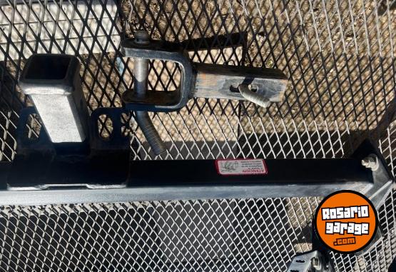 Accesorios para Autos - Enganche Toyota Hilux - En Venta