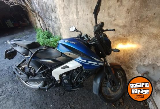 Motos - Bajaj ROUSER NS 200 2022 Nafta 26000Km - En Venta