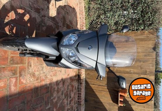 Motos - SYM 300 2023 Nafta 6800Km - En Venta