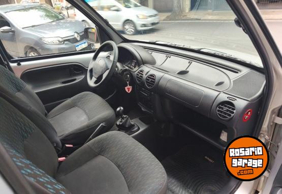 Utilitarios - Renault kangoo 2014 GNC 198000Km - En Venta