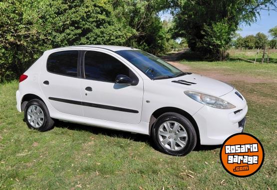 Autos - Peugeot 207 2013 Nafta 110000Km - En Venta