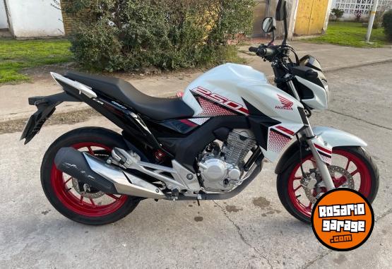 Motos - Honda Cb 250 2022 Nafta 17000Km - En Venta