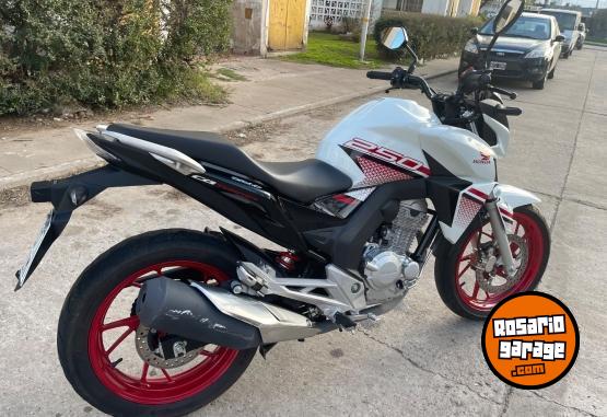 Motos - Honda Cb 250 2022 Nafta 17000Km - En Venta