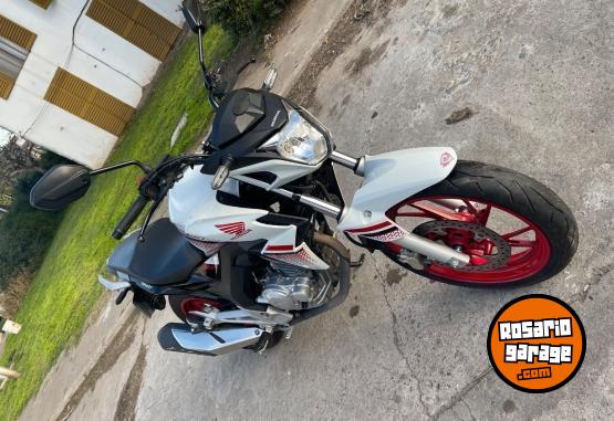 Motos - Honda Cb 250 2022 Nafta 17000Km - En Venta