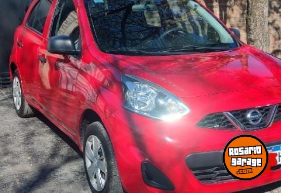 Autos - Nissan March 2017 Nafta 72000Km - En Venta