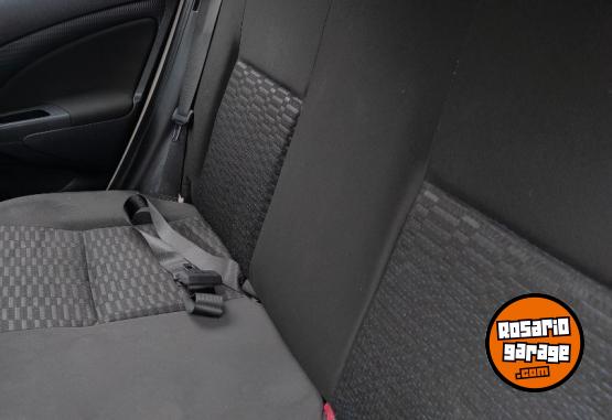 Autos - Toyota Etios 2015 Nafta 125000Km - En Venta