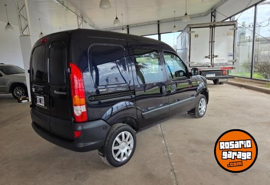 Utilitarios - Renault Kangoo 2015 Nafta 153000Km - En Venta