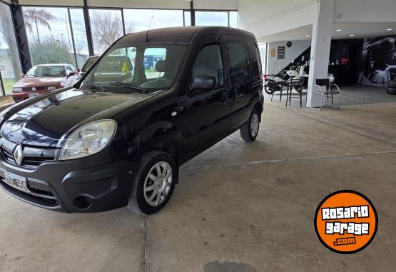 Utilitarios - Renault Kangoo 2015 Nafta 153000Km - En Venta