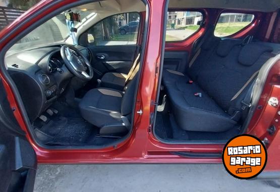 Utilitarios - Renault Kangoo 2023 Diesel 60000Km - En Venta