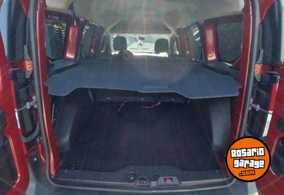 Utilitarios - Renault Kangoo 2023 Diesel 60000Km - En Venta