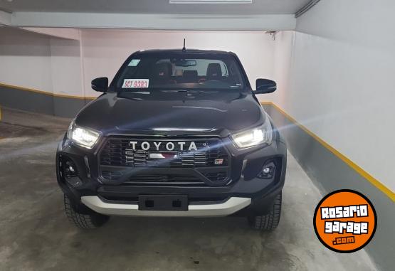Camionetas - Toyota Hilux GR 2025 Diesel 7000Km - En Venta
