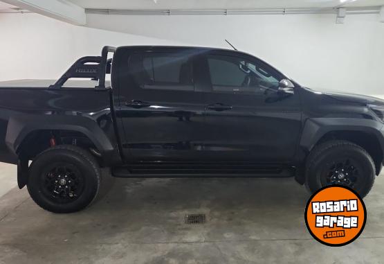 Camionetas - Toyota Hilux GR 2025 Diesel 7000Km - En Venta