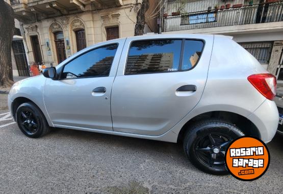 Autos - Renault Sandero 2017 Nafta 100000Km - En Venta