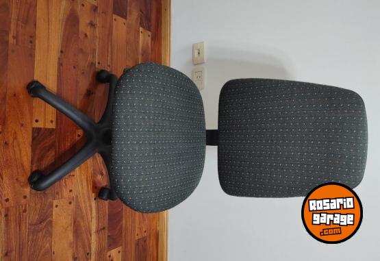 Informtica - Silla oficina docampo Lpez usada  altura regulable - En Venta