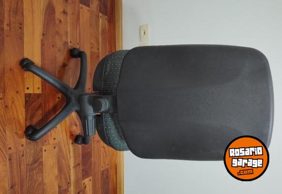 Informtica - Silla oficina docampo Lpez usada  altura regulable - En Venta
