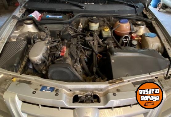 Autos - Volkswagen COUNTRY 1.6 2009 GNC 246000Km - En Venta