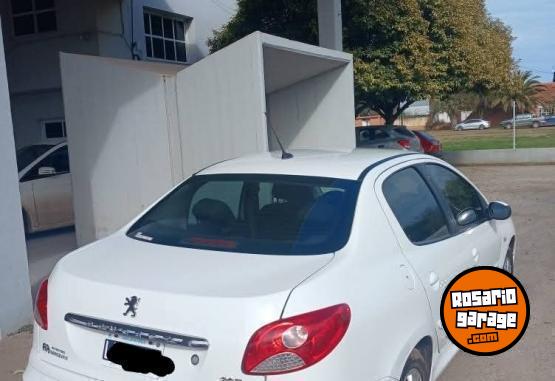 Autos - Peugeot 207 2012 Nafta 72000Km - En Venta