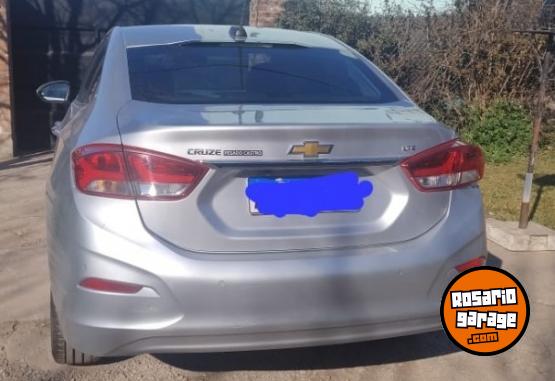 Autos - Chevrolet Cruze LTZ 4 ptas 2023 Nafta 53000Km - En Venta