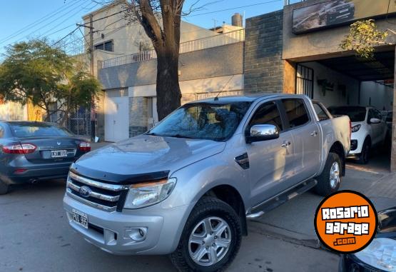 Camionetas - Ford RANGER 3.2 XLT 2015 Diesel 228000Km - En Venta