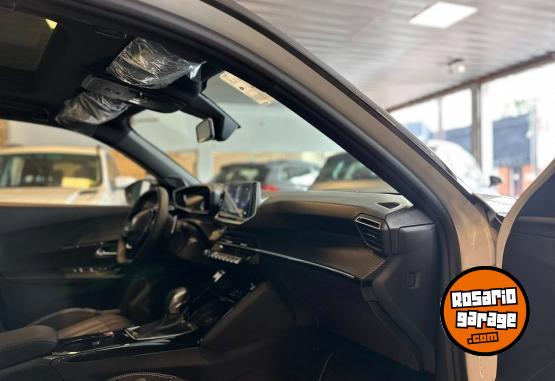 Autos - Peugeot 2008 GT 200T AM2025 2025 Nafta 0Km - En Venta