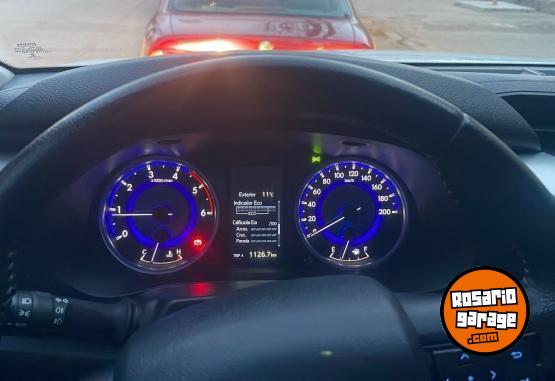Camionetas - Toyota Hilux SRV 4x2 2020 Diesel 82000Km - En Venta