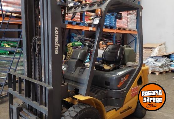 Camiones y Grúas - VENDO AUTOELEVADOR LONKING 2,5 TONELADAS - En Venta