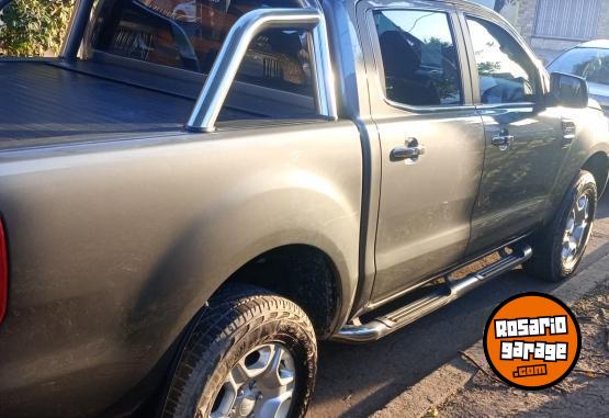 Camionetas - Ford Xlt 3.2 4*2 2017 Diesel 100000Km - En Venta