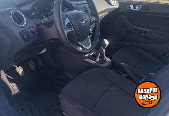 Autos - Ford fiesta kinetic 1.6 16v 2015 Nafta 177000Km - En Venta