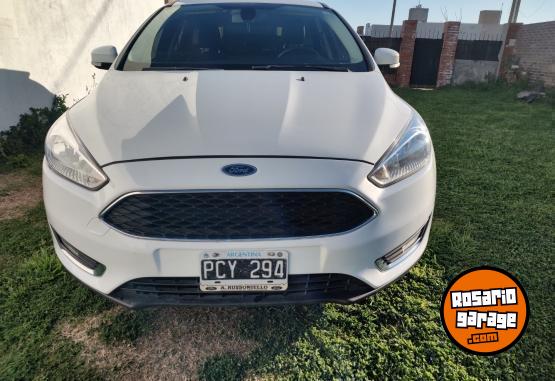 Autos - Ford Focus se plus 2015 Nafta 134000Km - En Venta