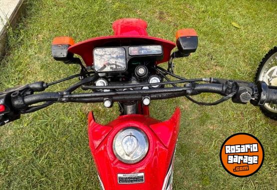 Motos - Honda XLR 2000 Nafta 550Km - En Venta