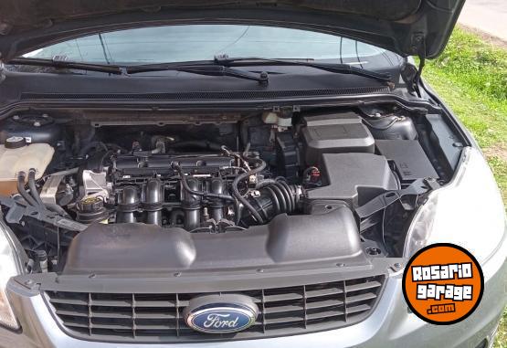 Autos - Ford Focus trend 2011 Nafta 170000Km - En Venta
