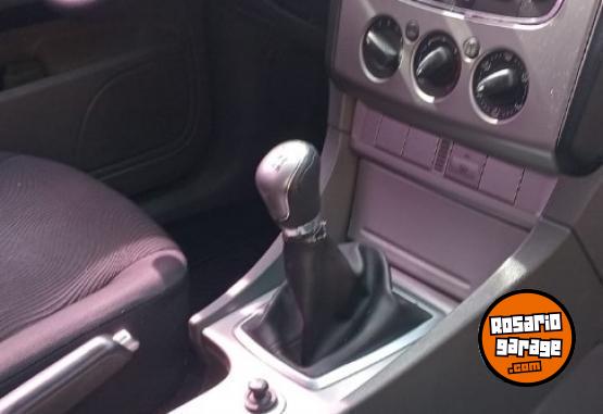 Autos - Ford Focus trend 2011 Nafta 170000Km - En Venta