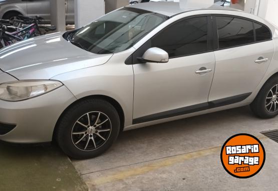 Autos - Renault Confort 2012 Nafta 260000Km - En Venta