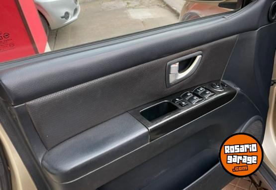 Camionetas - Kia SORENTO EX 3.8 V6 2009 Nafta 255000Km - En Venta
