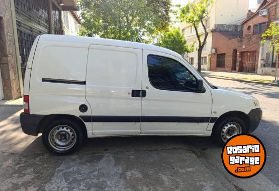 Utilitarios - Peugeot Partner 2013 GNC 165000Km - En Venta