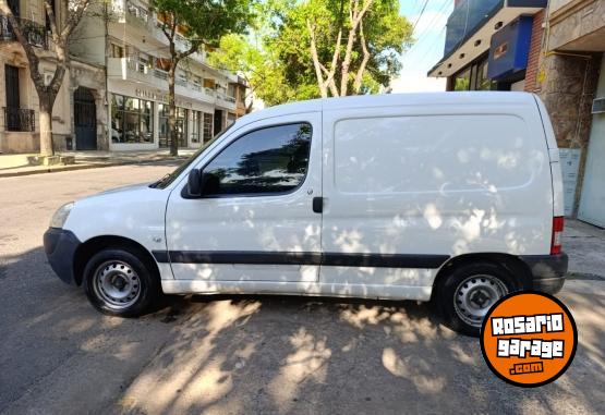 Utilitarios - Peugeot Partner 2013 GNC 165000Km - En Venta