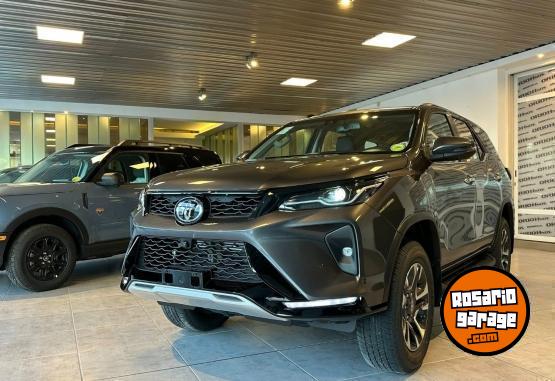 Camionetas - Toyota SW4 2.8 TDI A/T6 7AS SRX 2025 Diesel 0Km - En Venta