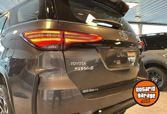 Camionetas - Toyota SW4 2.8 TDI A/T6 7AS SRX 2025 Diesel 0Km - En Venta