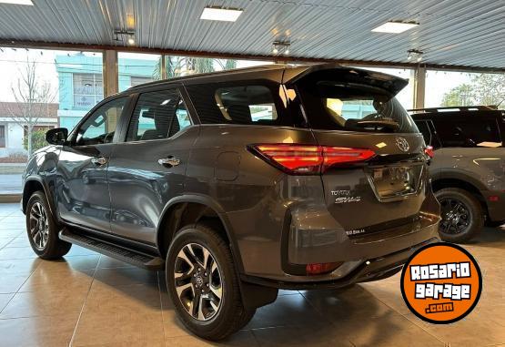 Camionetas - Toyota SW4 2.8 TDI A/T6 7AS SRX 2025 Diesel 0Km - En Venta