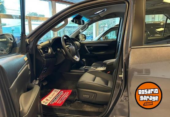 Camionetas - Toyota SW4 2.8 TDI A/T6 7AS SRX 2025 Diesel 0Km - En Venta