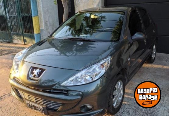 Autos - Peugeot 207 Compact 2011 Nafta 132500Km - En Venta