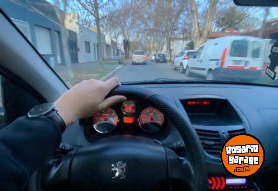 Autos - Peugeot 207 Compact 2011 Nafta 132500Km - En Venta