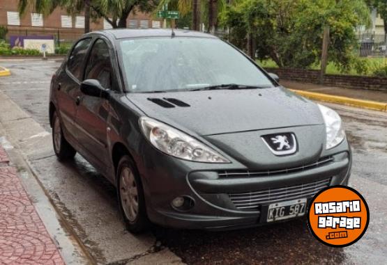 Autos - Peugeot 207 Compact 2011 Nafta 132500Km - En Venta