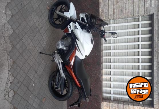 Motos - Honda Cbx 2018 Nafta 6000Km - En Venta
